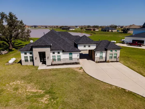 627 Lily Lane LN, Rosharon, TX 77583