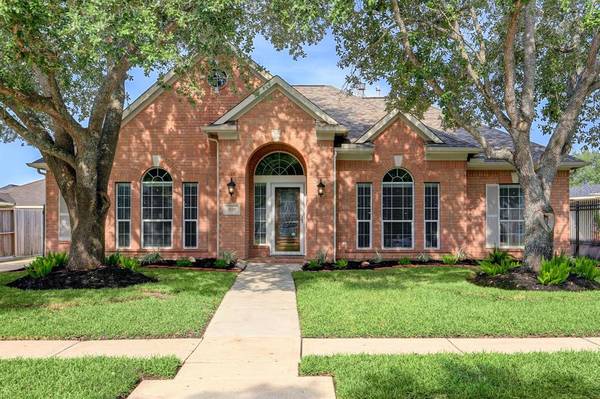 3120 Sumac DR E, Pearland, TX 77584