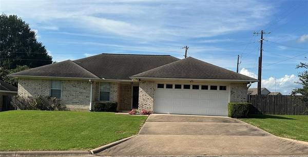 1611 Allison ST, Brenham, TX 77833