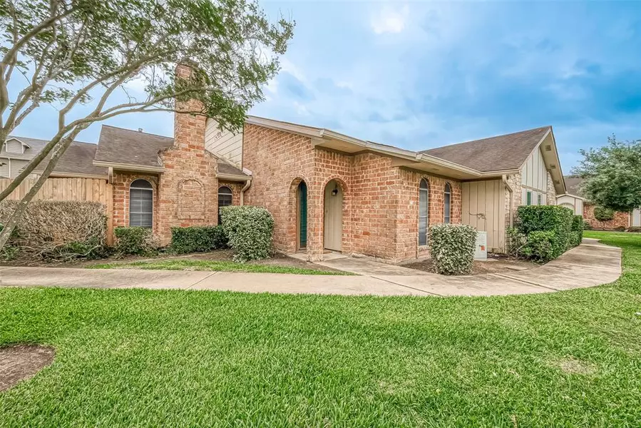 22 Baron LN, Missouri City, TX 77459