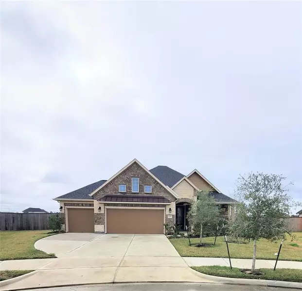 4622 Lake Mill CT, Baytown, TX 77521