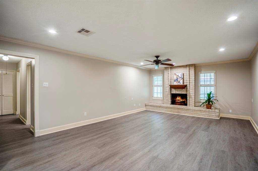 Sugar Land, TX 77498,1927 Oaklawn ST