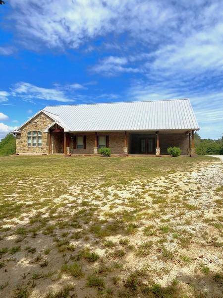 2413 E County Road 161, Centerville, TX 75833