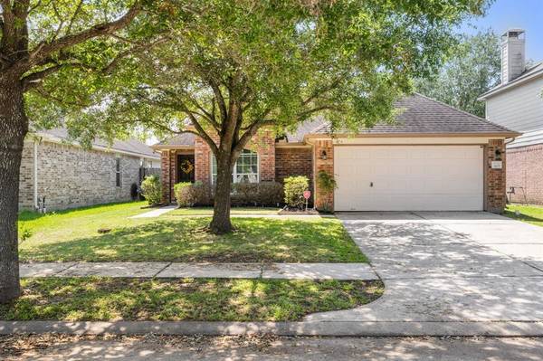 3215 Mystic Port LN, League City, TX 77573