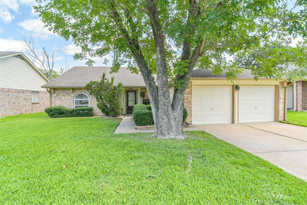 Houston, TX 77082,15806 Pfeiffer DR