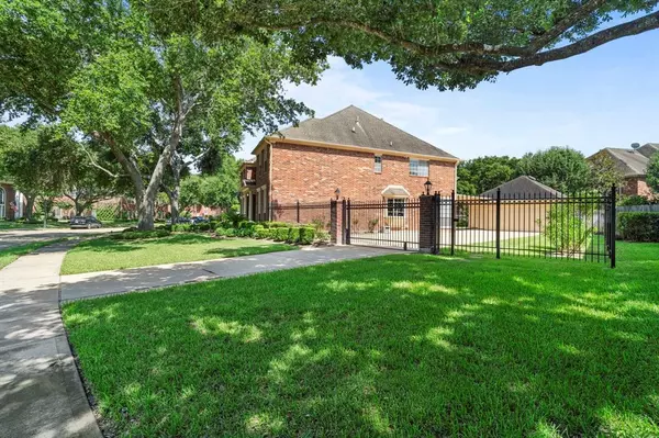 Sugar Land, TX 77479,4607 Saint Michaels CT