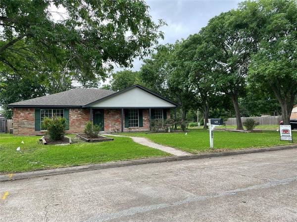 169 Bastrop ST,  Angleton,  TX 77515