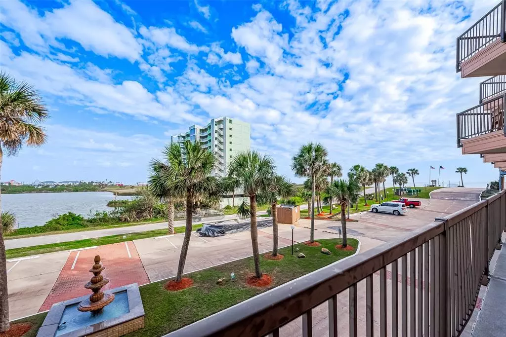 Galveston, TN 77554,9520 Seawall Blvd #126