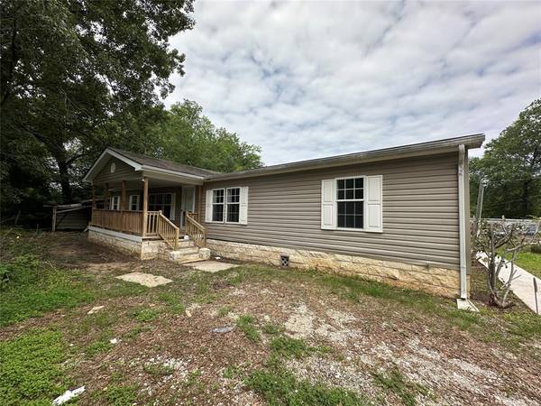 335 Summitt DR, Livingston, TX 77351