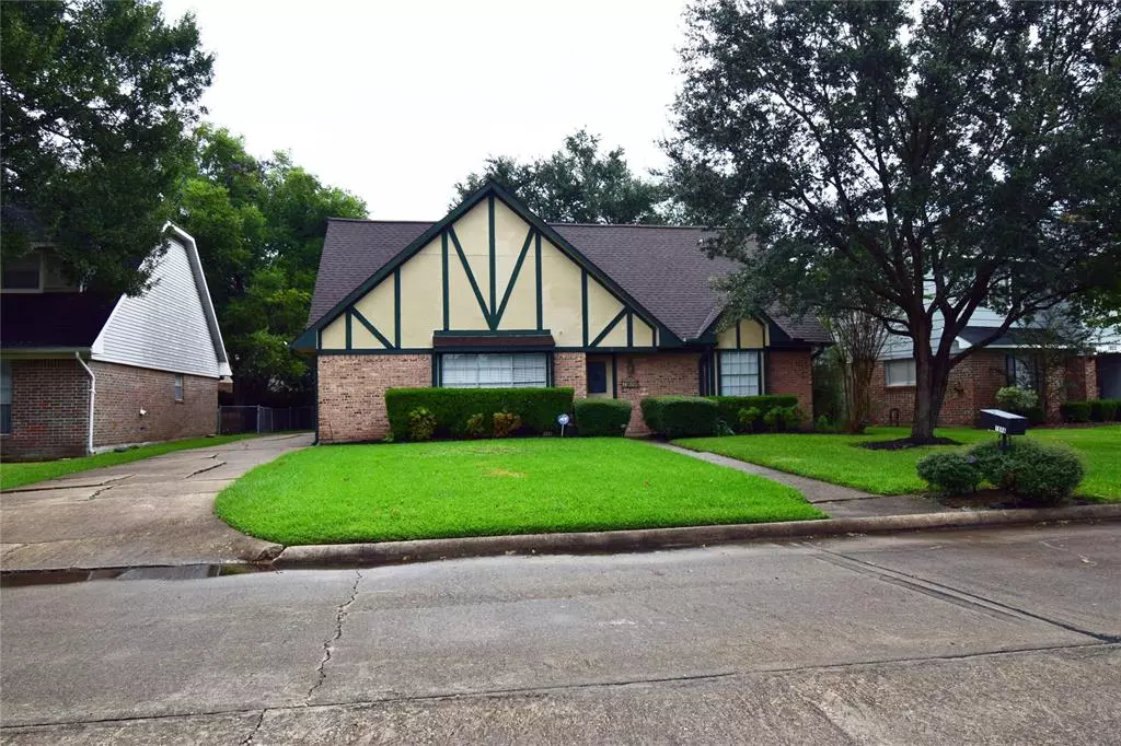 Sugar Land, TX 77498,1806 Cedarwood CT