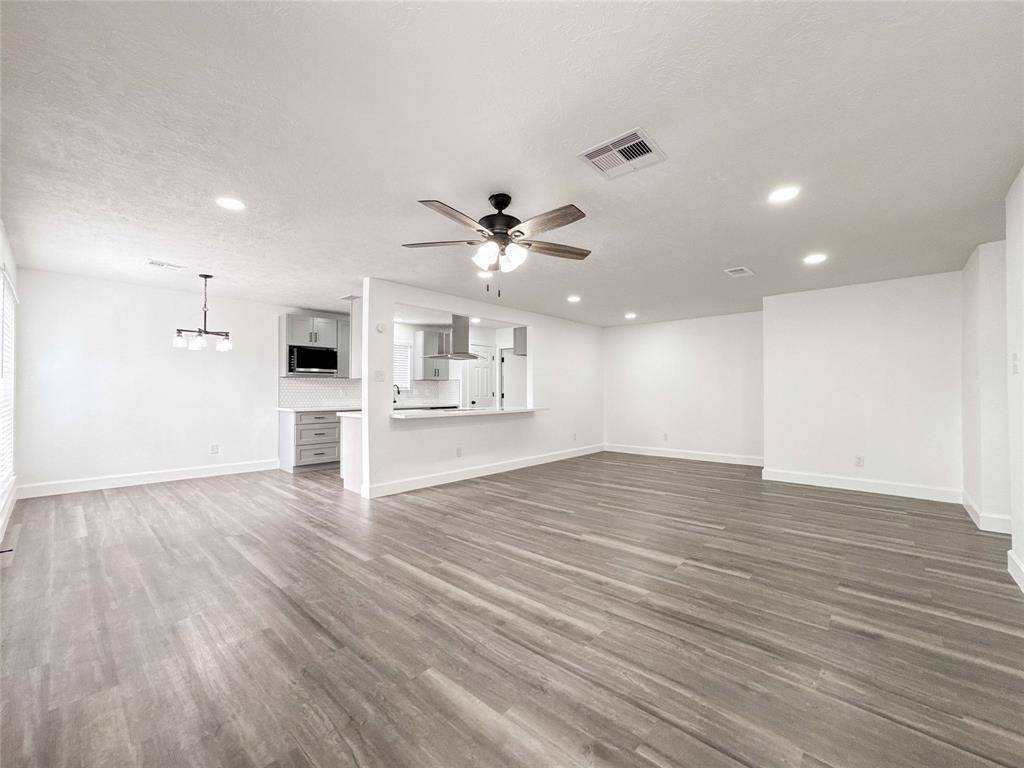 Webster, TX 77598,2834 Heritage Colony DR