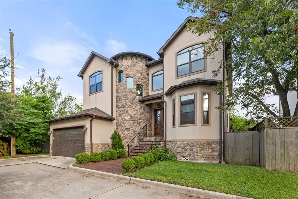 Houston, TX 77025,8011 Serenity CT