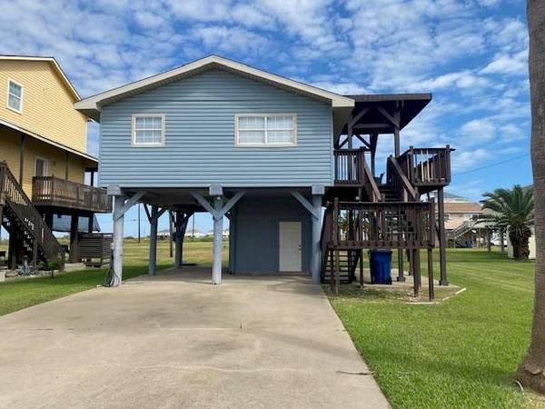 310 Gulfway CT,  Surfside Beach,  TX 77541