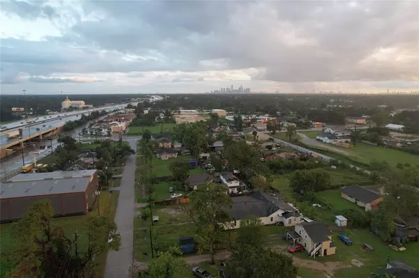 Houston, TX 77093,0 Weedy Streets