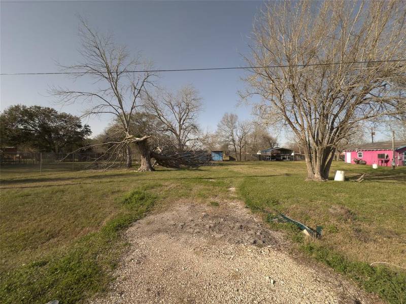 2522 Stonewall ST, La Marque, TX 77568