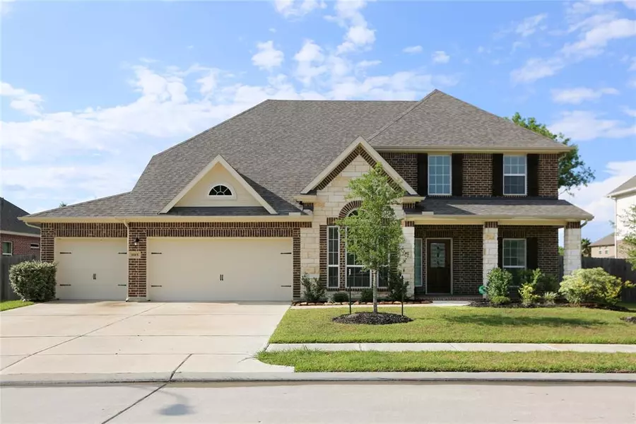 8915 Covington Estates CIR, Pearland, TX 77584