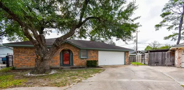 6023 Weeping Willow RD, Houston, TX 77092