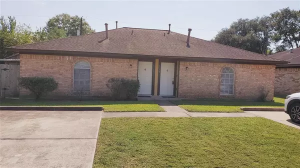 Pasadena, TX 77505,6360 Crestside DR