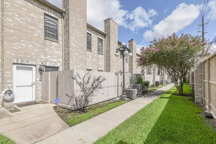 3028 Holly Hall ST #3028, Houston, TX 77054