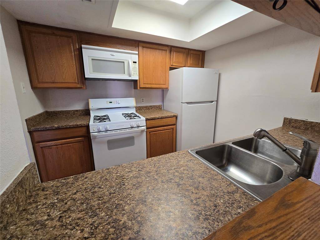 Pasadena, TX 77504,4265 Young ST