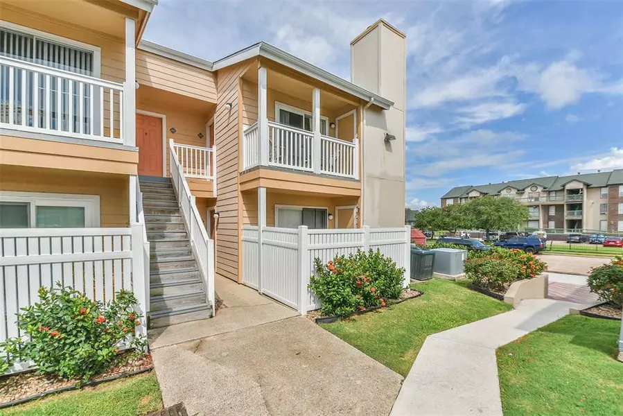 3506 Cove View BLVD #402, Galveston, TX 77554