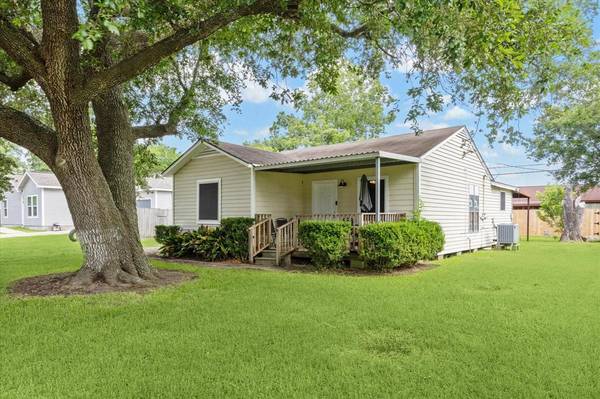 2510 35th AVE N, Texas City, TX 77590