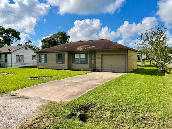 Freeport, TX 77541,915 N Avenue C