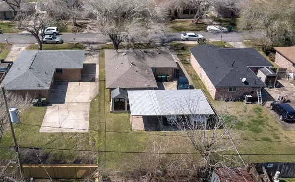 Pasadena, TX 77586,4713 Pine ST