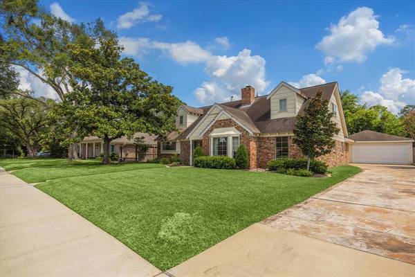 Houston, TX 77063,7615 Pagewood LN