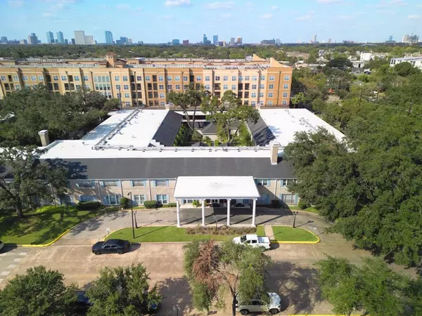 2600 Bellefontaine ST #B25, Houston, TX 77025