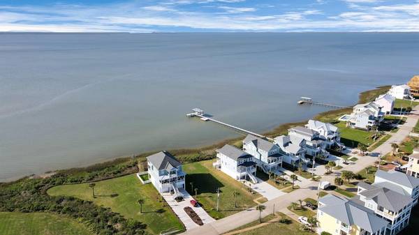 26742 Bay Water DR, Galveston, TX 77554