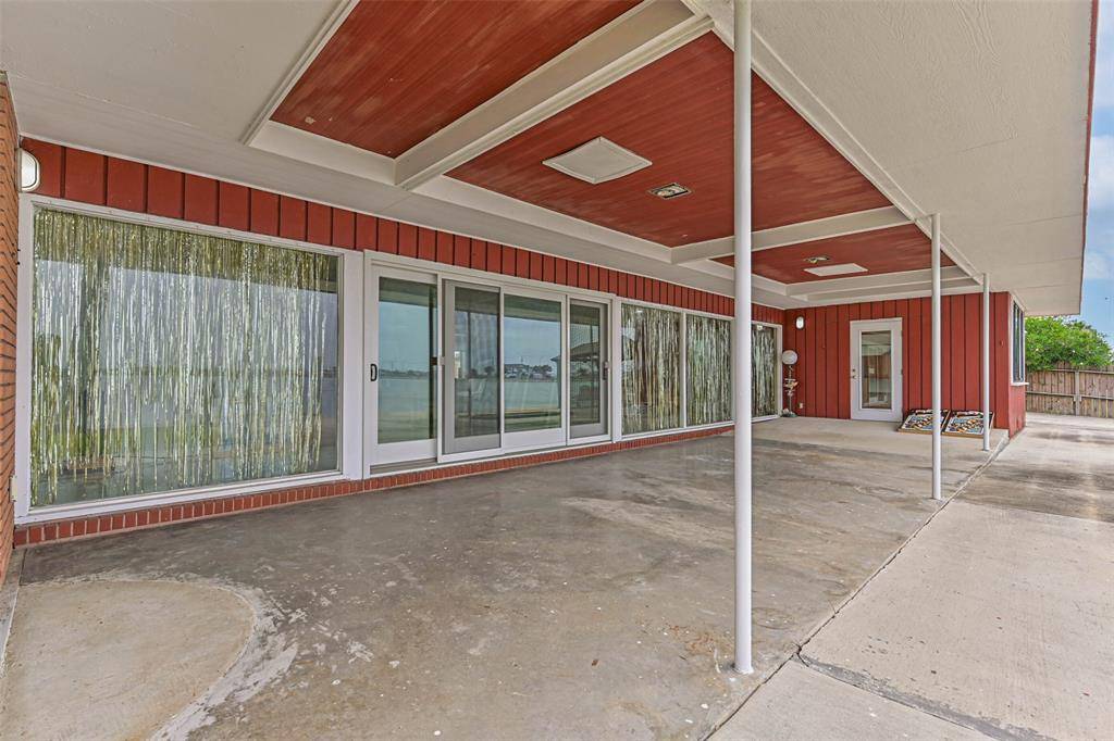 Galveston, TX 77551,30 S Shore Drive