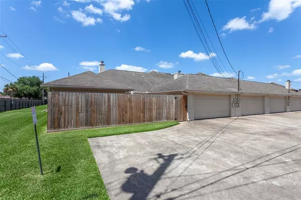 Beaumont, TX 77706,1159 Green Meadow ST