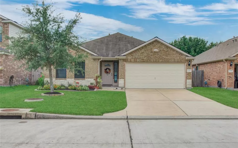 23311 E Pine Ivy LN, Tomball, TX 77375