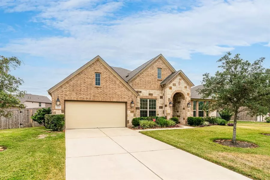 11806 Arroyo Springs LN, Pearland, TX 77584