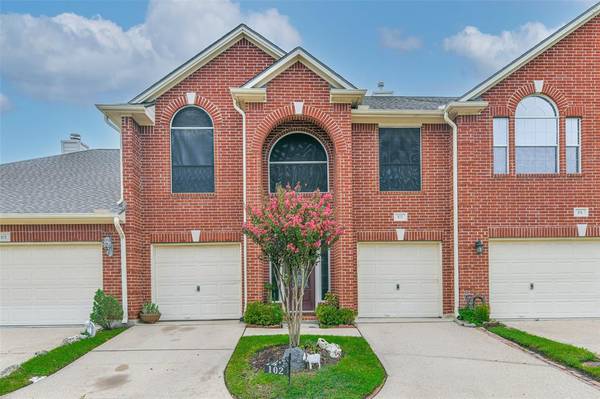 1408 S Friendswood DR #102, Friendswood, TX 77546