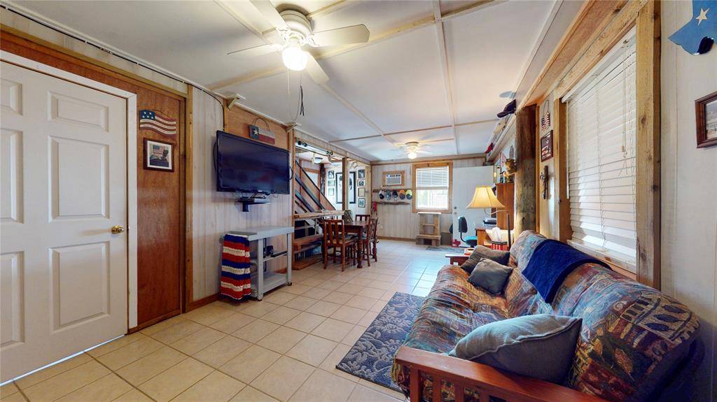 Crystal Beach, TX 77650,954 Palmetto DR