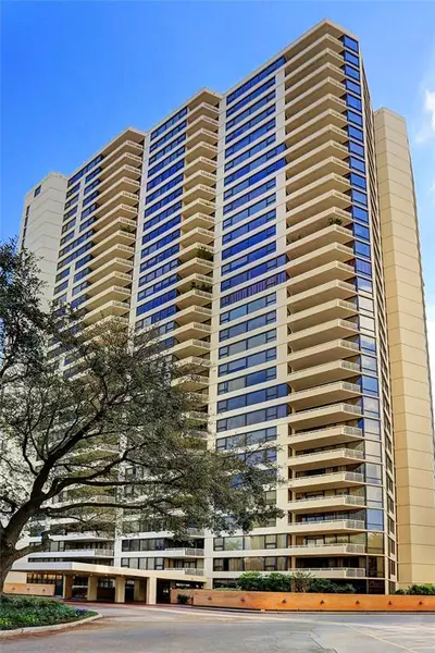 15 Greenway PLZ #4C, Houston, TX 77046