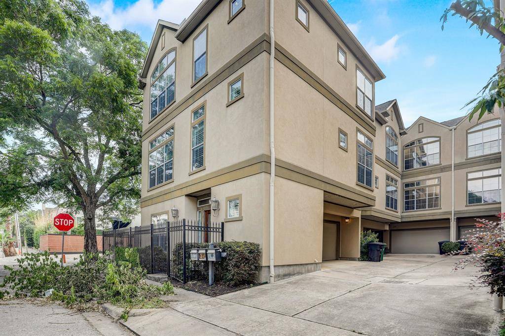 428 Fowler ST,  Houston,  TX 77007