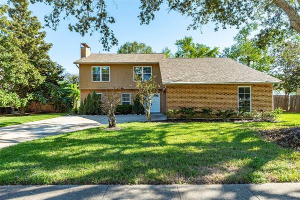 Friendswood, TX 77546,313 Gleneagles DR