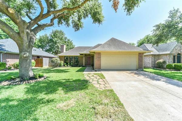 6018 Dee DR, Pasadena, TX 77505