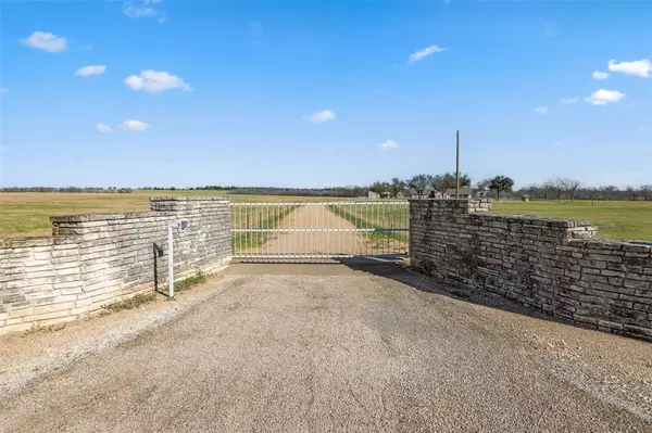 Buckholts, TX 76518,18222 N FM 486