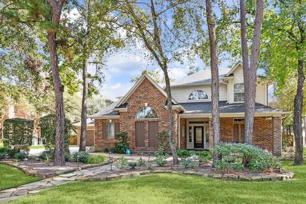 2 Great Laurel CT, The Woodlands, TX 77381