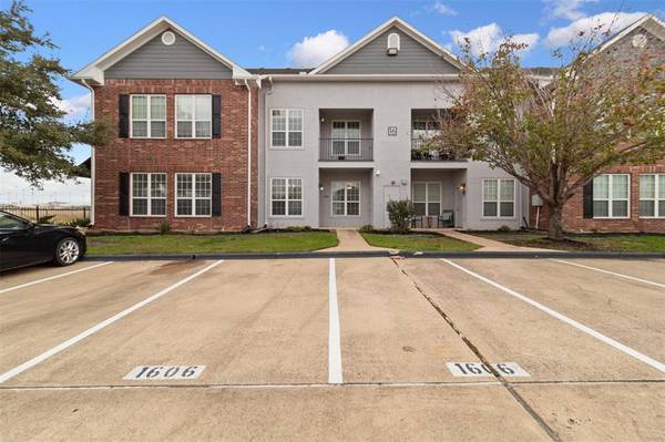 801 Luther ST W #1606, College Station, TX 77840