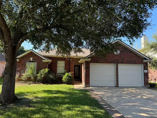 6626 Grant DR, Richmond, TX 77469