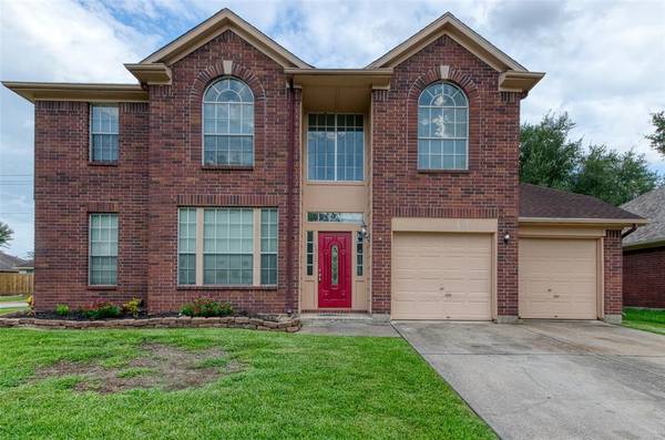 4803 Widerop LN, Friendswood, TX 77546