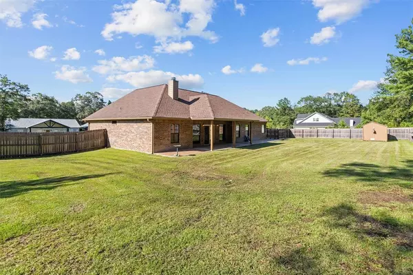 Hudson, TX 75904,216 White Oak LN