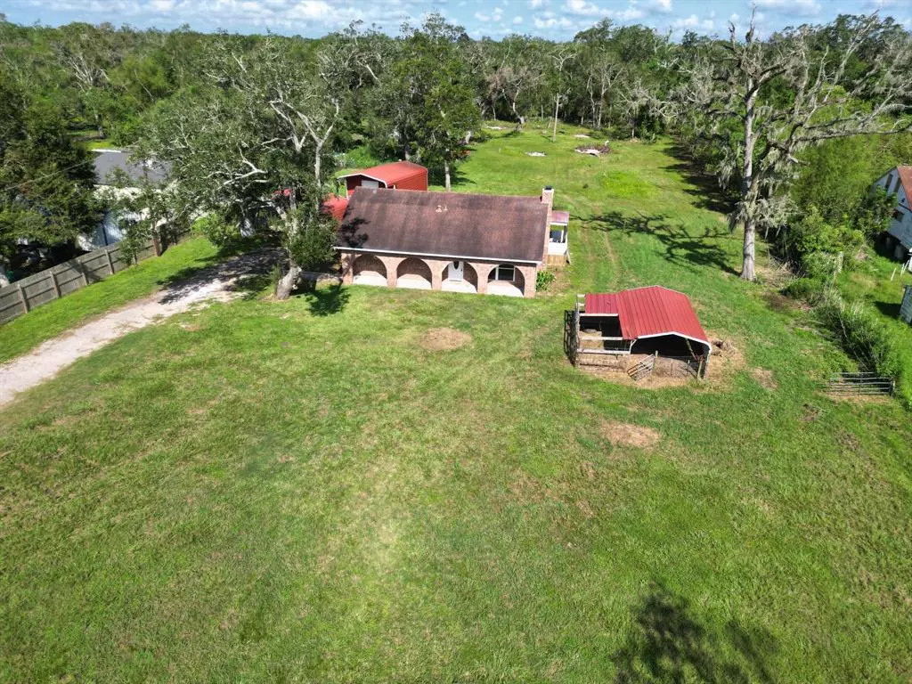 Brazoria, TX 77422,3910 County Road 651