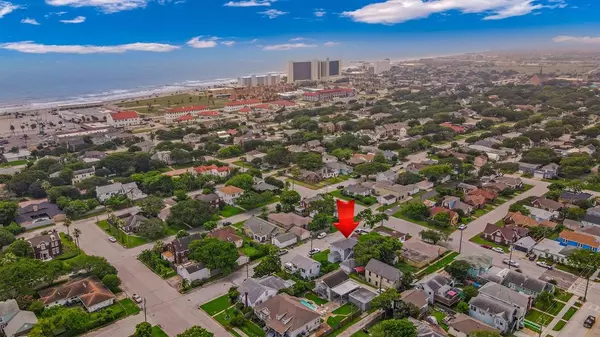 Galveston, TX 77551,4618 Avenue S 1/2