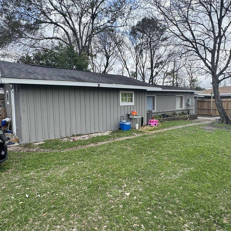 Houston, TX 77087,7909 Dixie DR